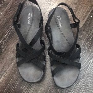 Easy spirit explore24 black sandals new buck black leather size 11M
